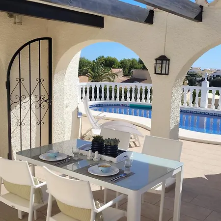 Villa Cumbre del Sol *